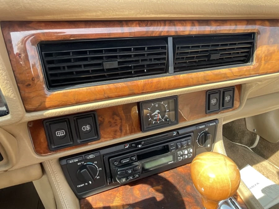1996 Jaguar XJS Convertible - Image 11 of 15