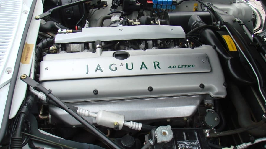 1996 Jaguar XJS Convertible - Image 7 of 10