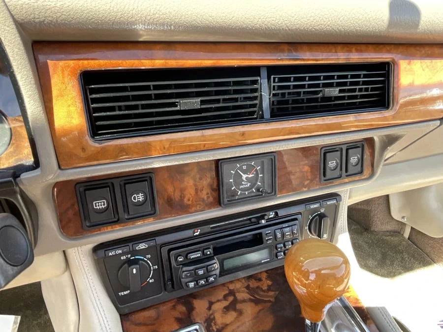 1996 Jaguar XJS Convertible - Image 9 of 13