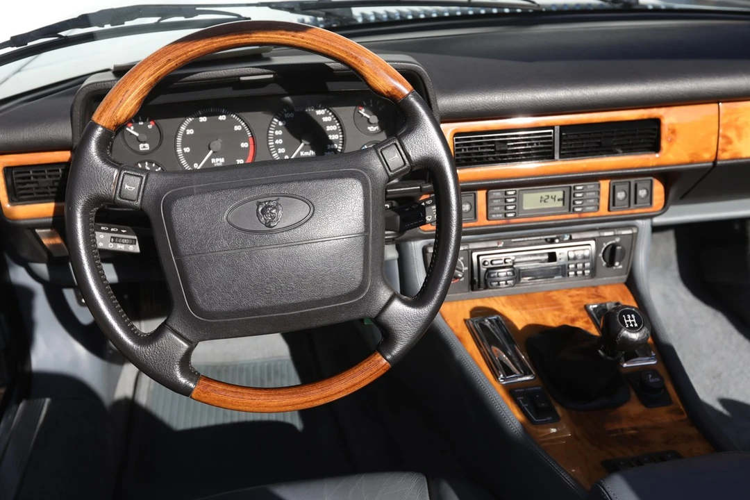 1996 Jaguar XJS - Image 24 of 30