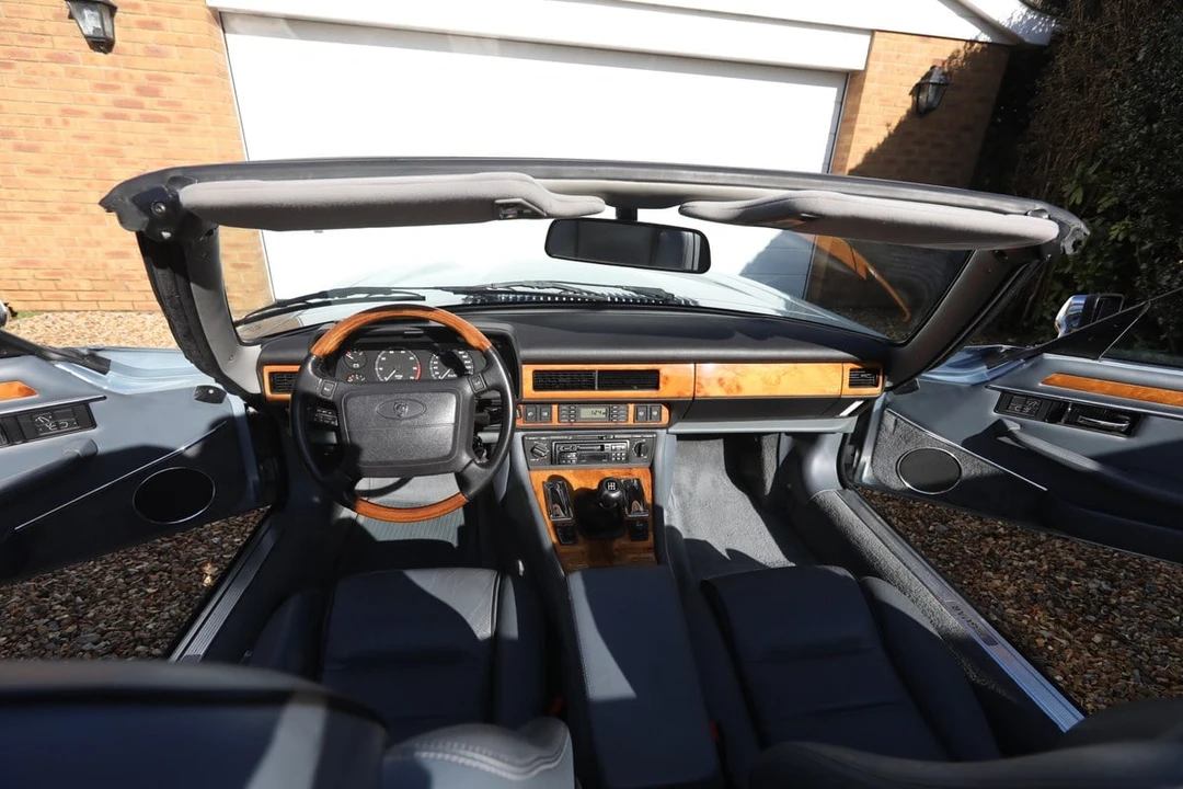 1996 Jaguar XJS - Image 26 of 30