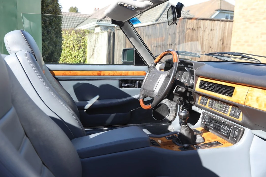 1996 Jaguar XJS - Image 22 of 30