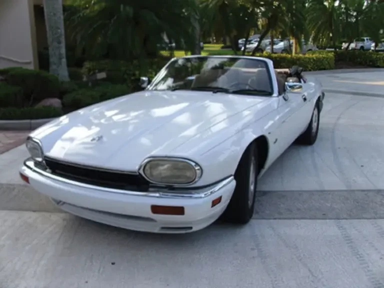 1996 Jaguar XJS - Image 2 of 2
