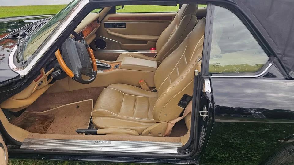 1996 Jaguar XJS - Image 3 of 8
