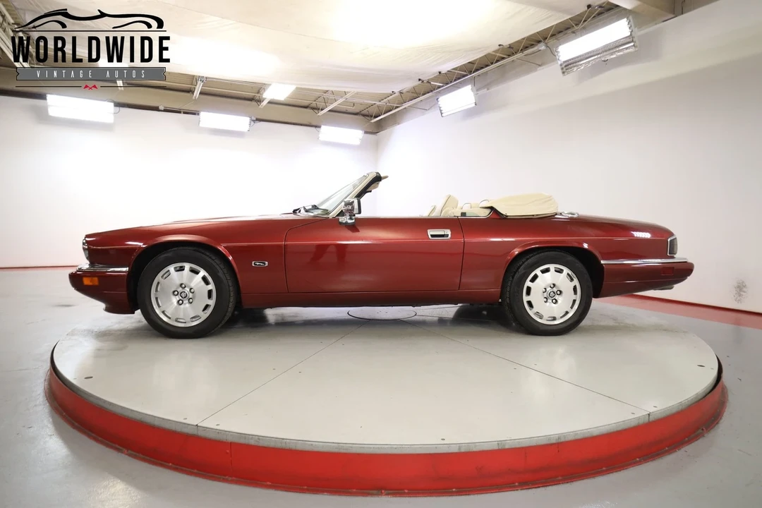 1996 Jaguar XJS - Image 3 of 12