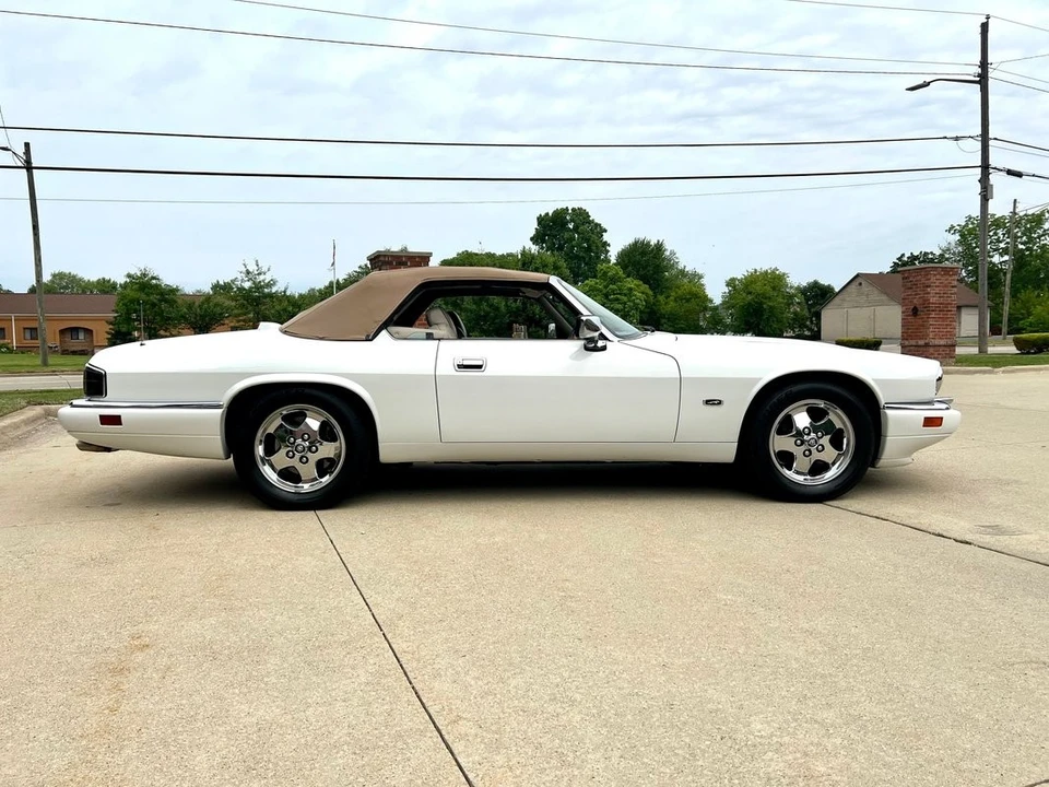 1996 Jaguar XJS - Image 4 of 12
