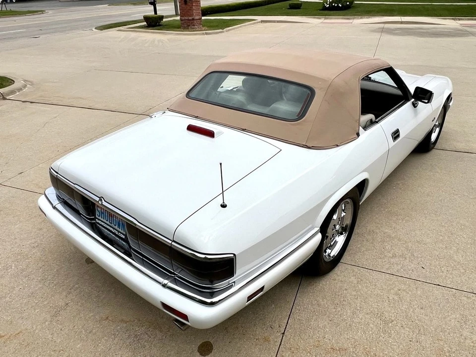 1996 Jaguar XJS - Image 11 of 21