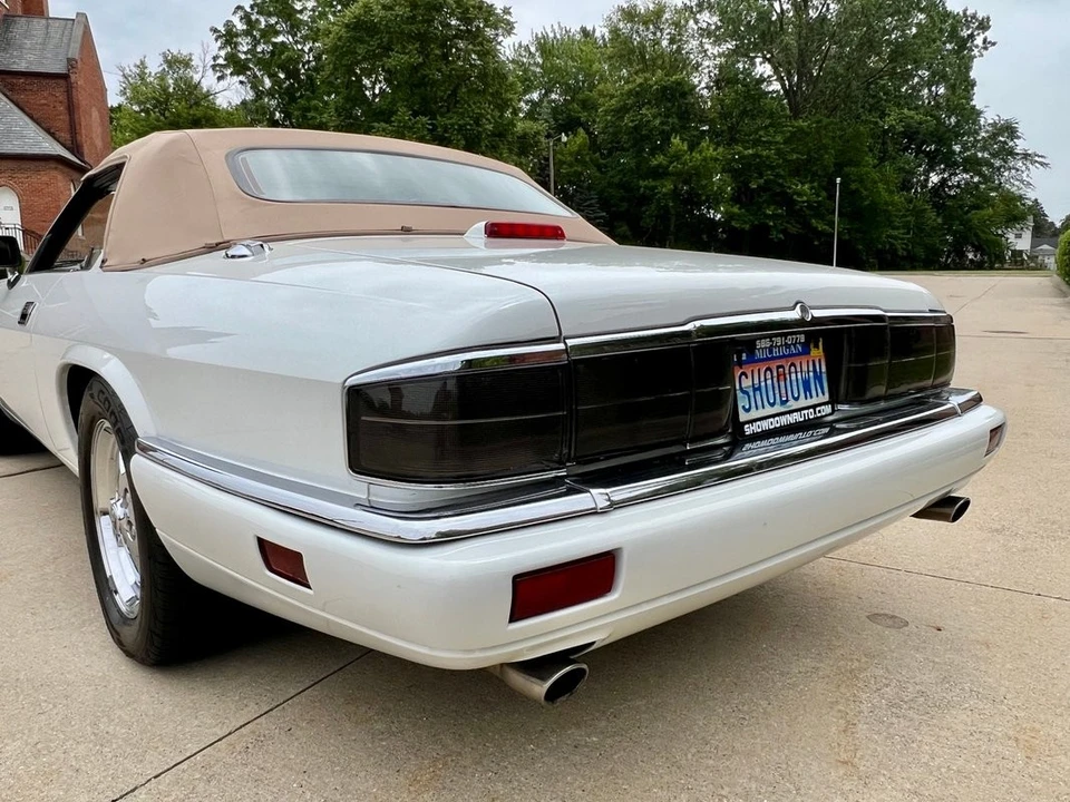 1996 Jaguar XJS - Image 19 of 21