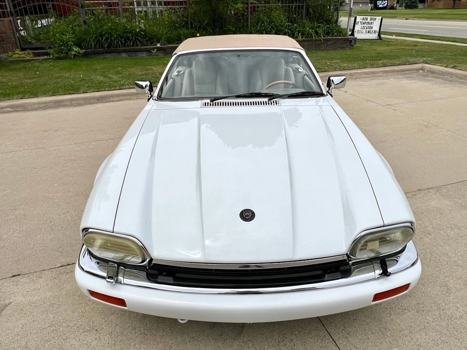 1996 Jaguar XJS - Image 9 of 31