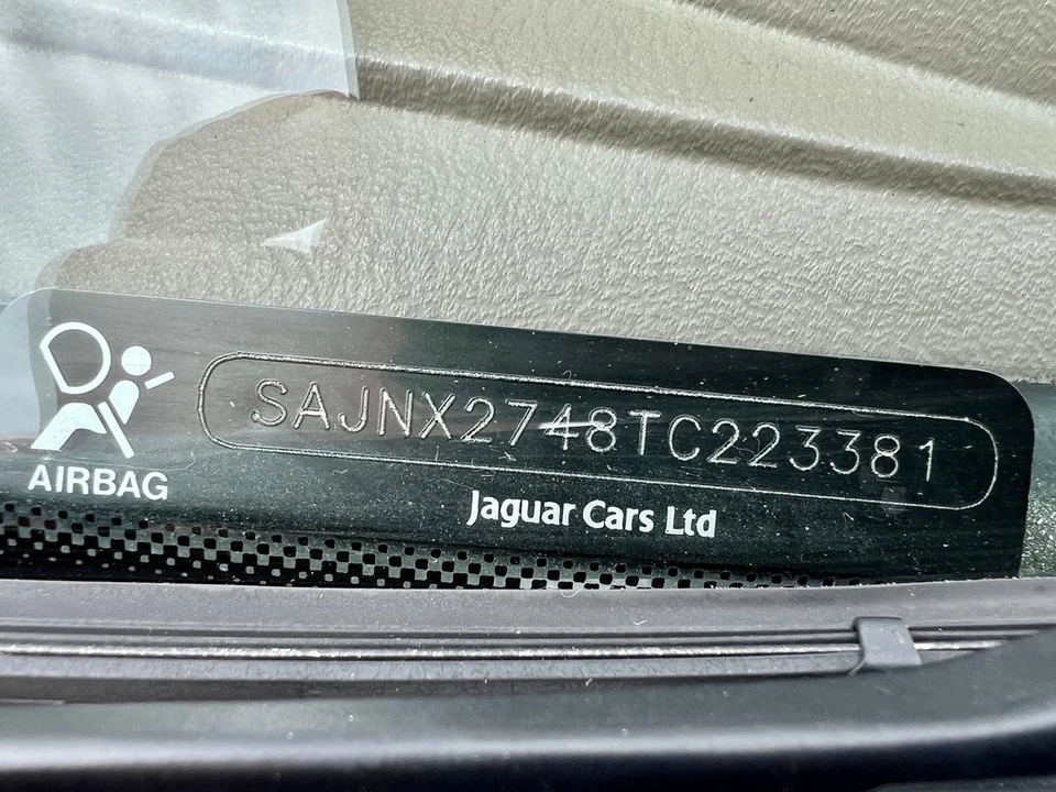 1996 Jaguar XJS - Image 25 of 31
