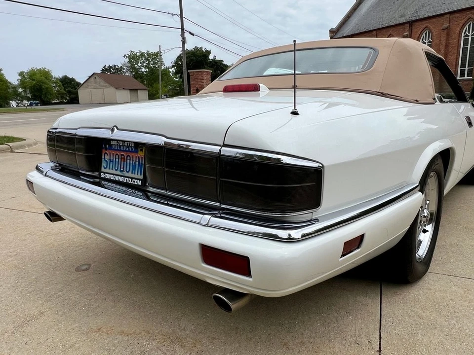 1996 Jaguar XJS - Image 18 of 21