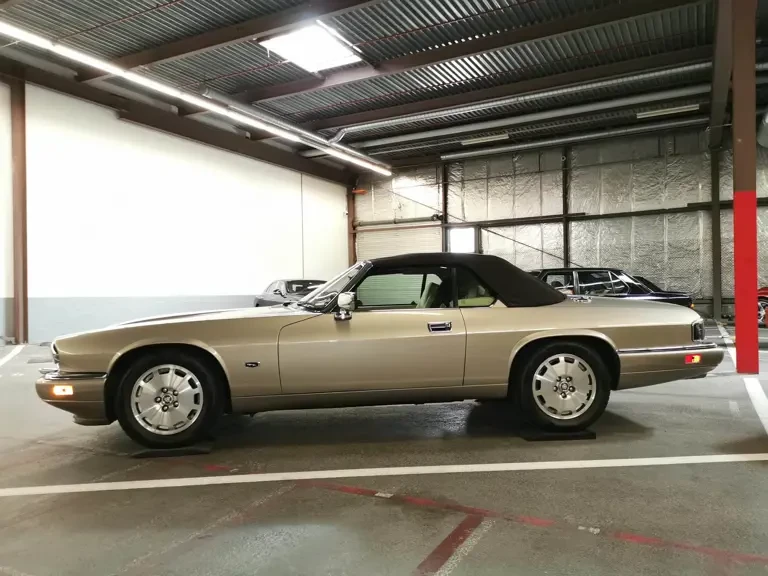 1996 Jaguar XJS - Image 29 of 31