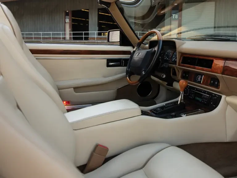 1996 Jaguar XJS - Image 5 of 31