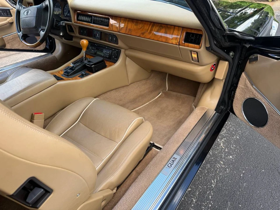 1996 Jaguar XJS Convertible - Image 17 of 20