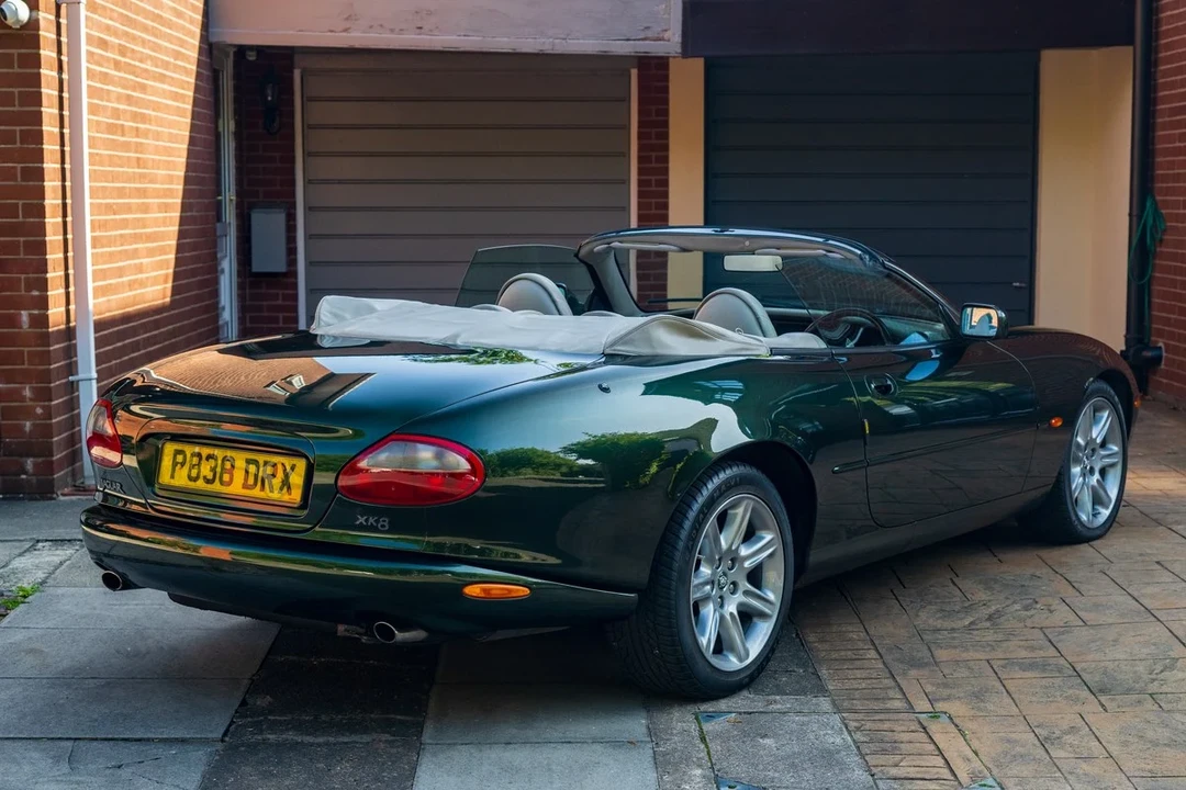 1996 Jaguar X100 XK8 - Image 23 of 30