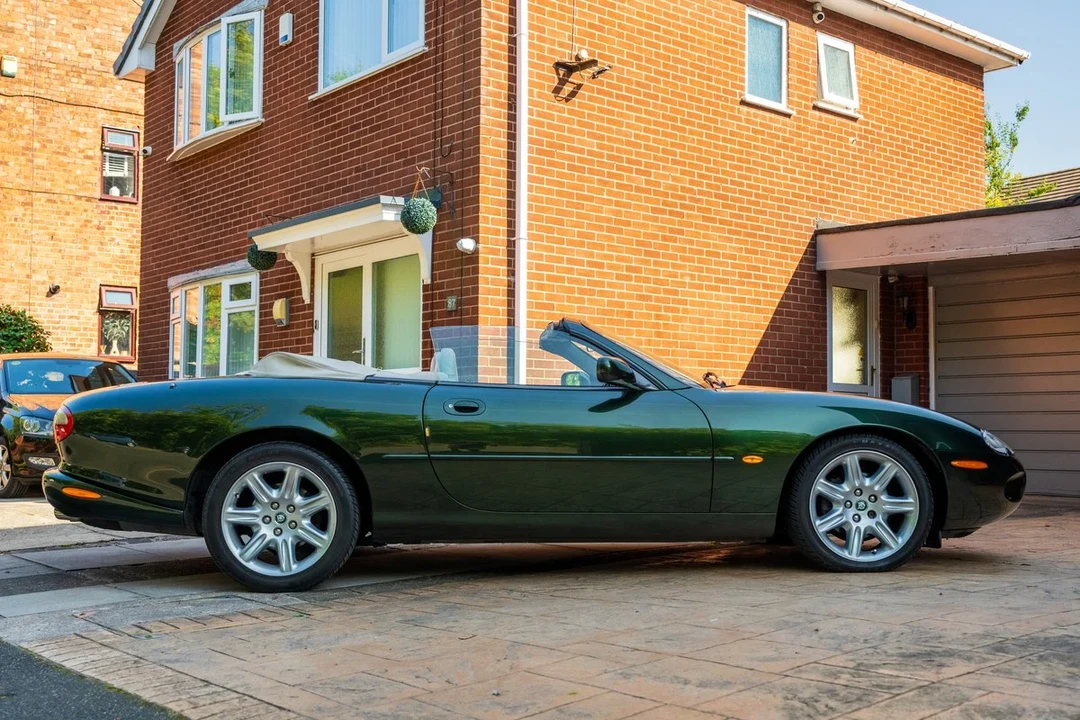 1996 Jaguar X100 XK8 - Image 28 of 30