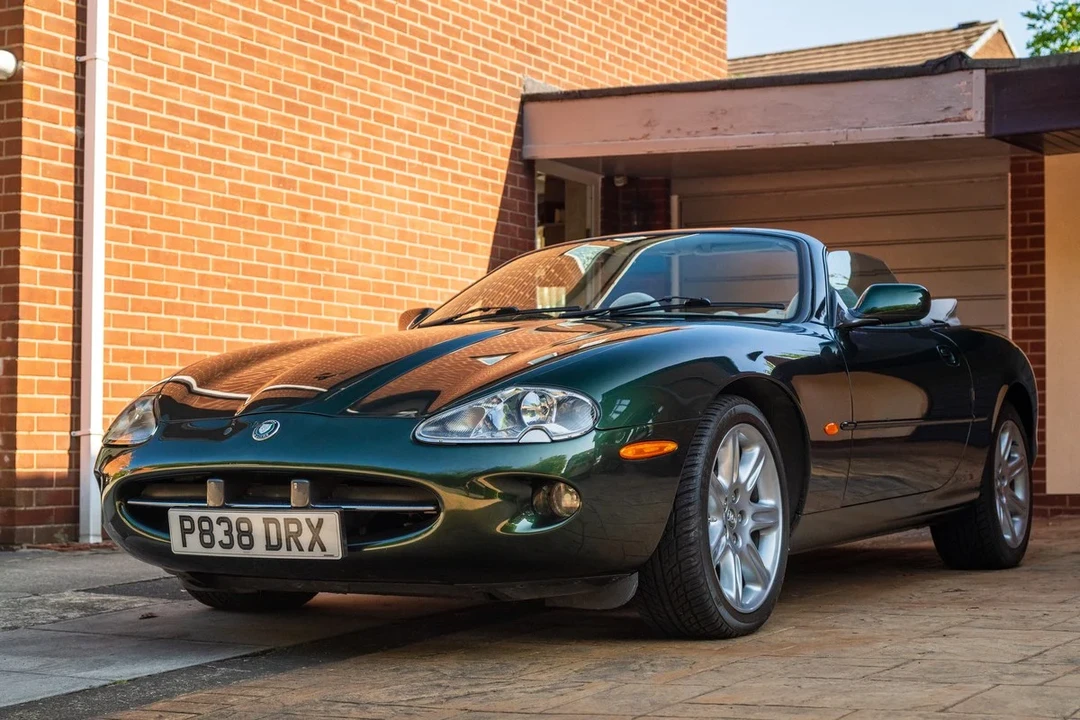 1996 Jaguar X100 XK8 - Image 9 of 30