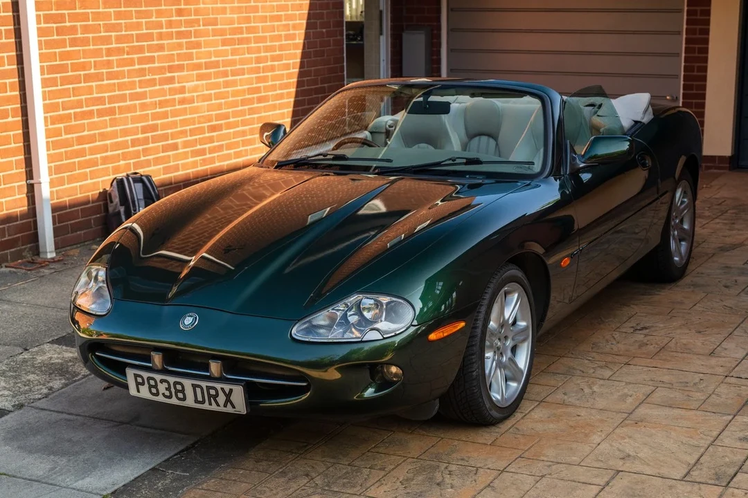 1996 Jaguar X100 XK8 - Image 12 of 30