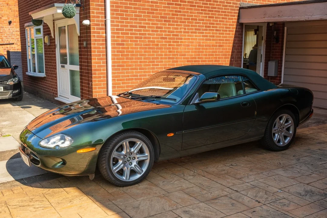 1996 Jaguar X100 XK8 - Image 10 of 30