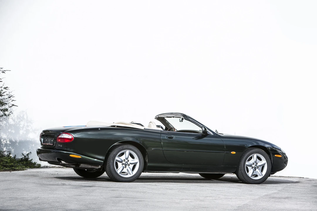 1996 Jaguar X100 XK8 - Image 6 of 6