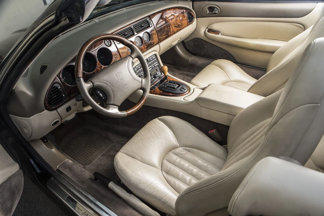 1996 Jaguar X100 XK8 - Image 5 of 6