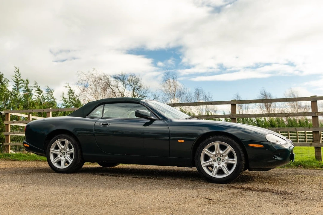 1996 Jaguar X100 XK8 - Image 19 of 30