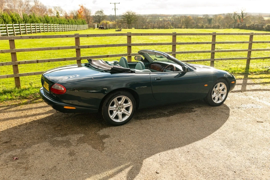 1996 Jaguar X100 XK8 - Image 9 of 30