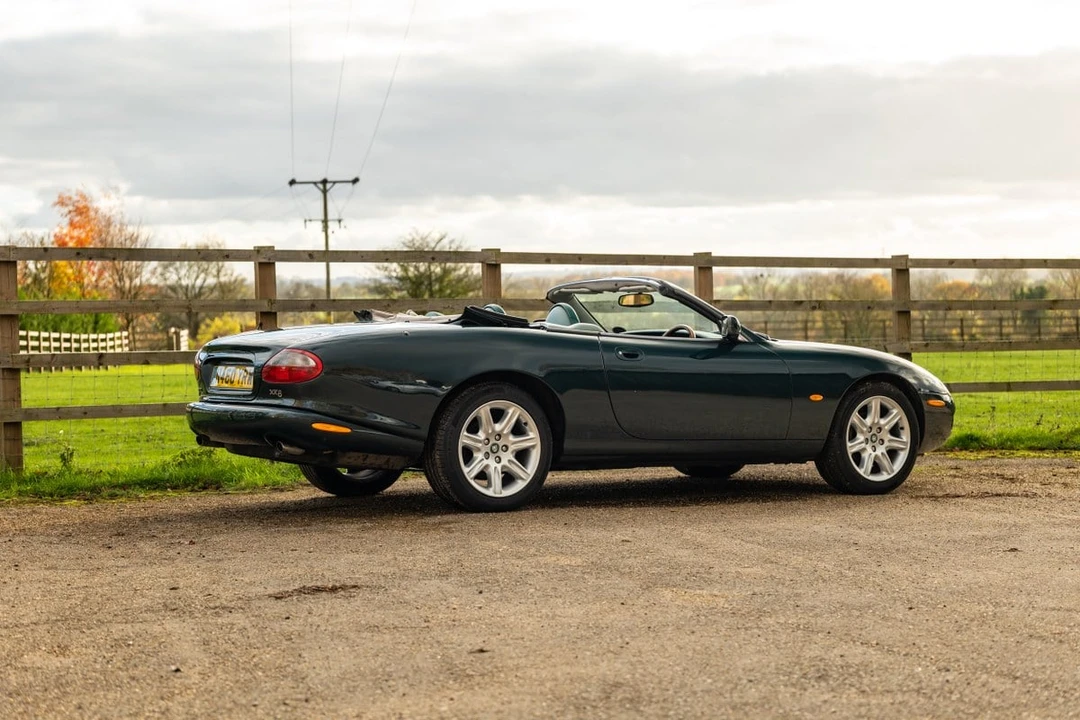 1996 Jaguar X100 XK8 - Image 25 of 30