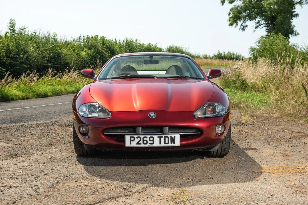 1996 Jaguar X100 XK8 - Image 10 of 30