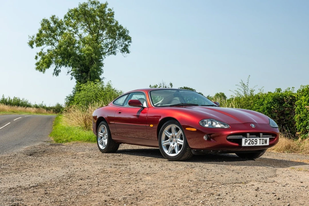 1996 Jaguar X100 XK8 - Image 2 of 30