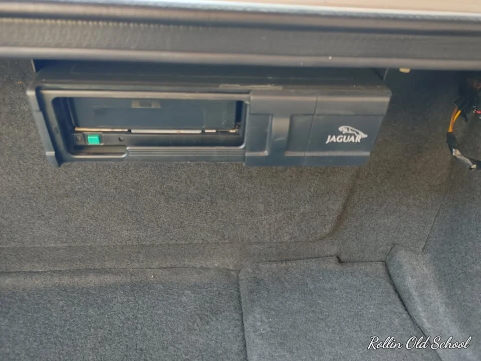 1996 Jaguar X300 XJ - Image 9 of 19