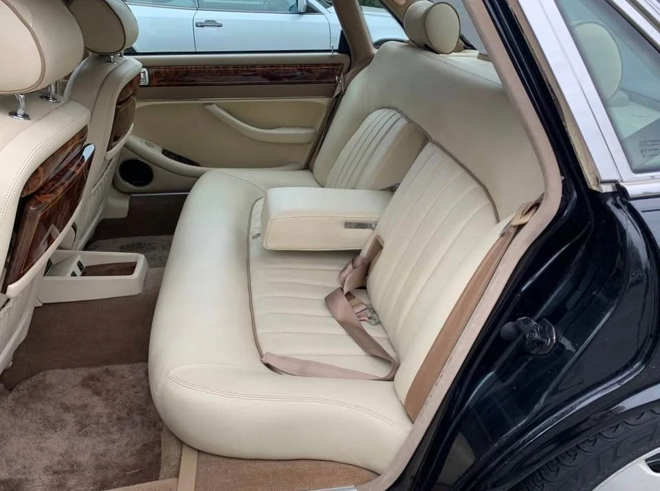 1996 Jaguar X300 XJ - Image 6 of 11