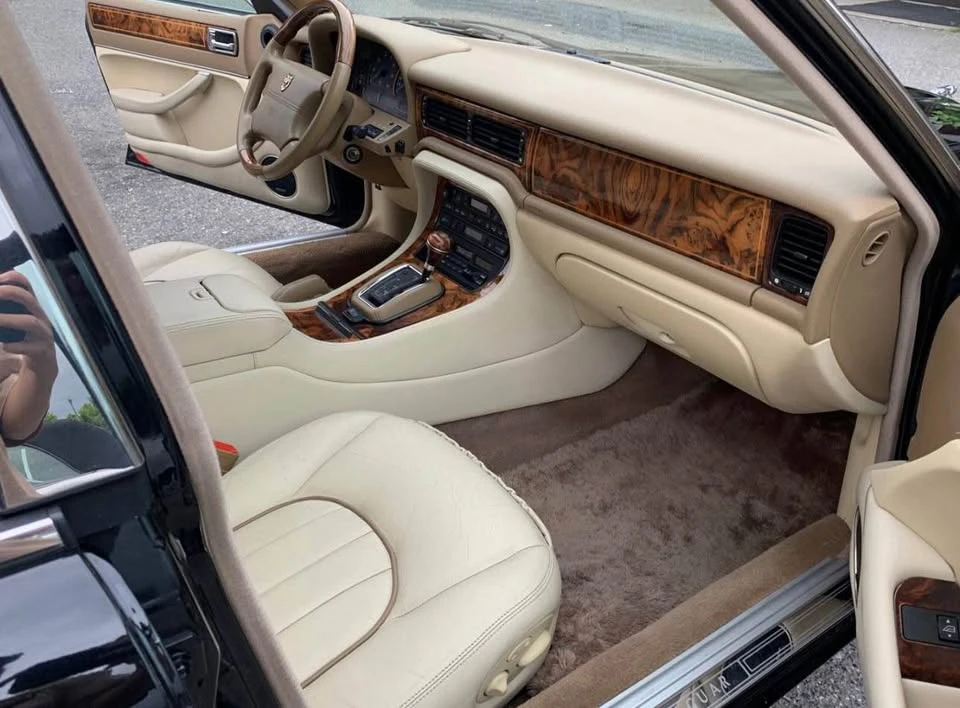 1996 Jaguar X300 XJ - Image 4 of 11