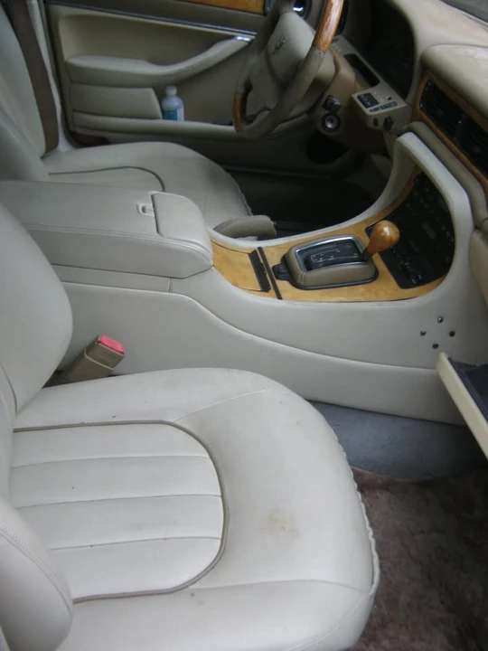 1996 Jaguar X300 XJ - Image 3 of 14