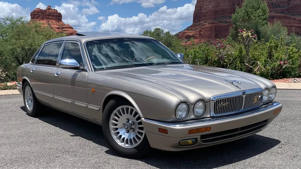 1996 Jaguar X300 XJ - Image 2 of 11