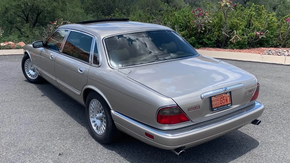 1996 Jaguar X300 XJ - Image 7 of 11