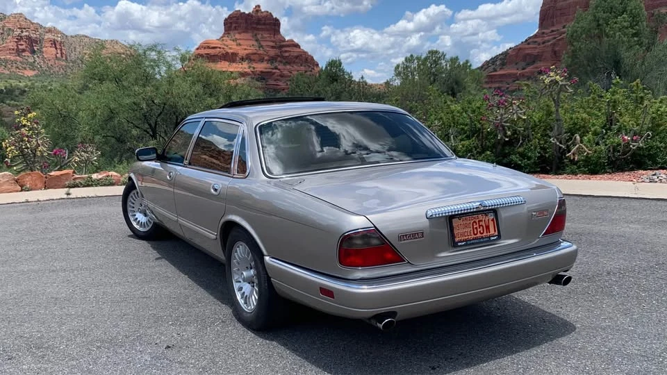 1996 Jaguar X300 XJ - Image 6 of 11