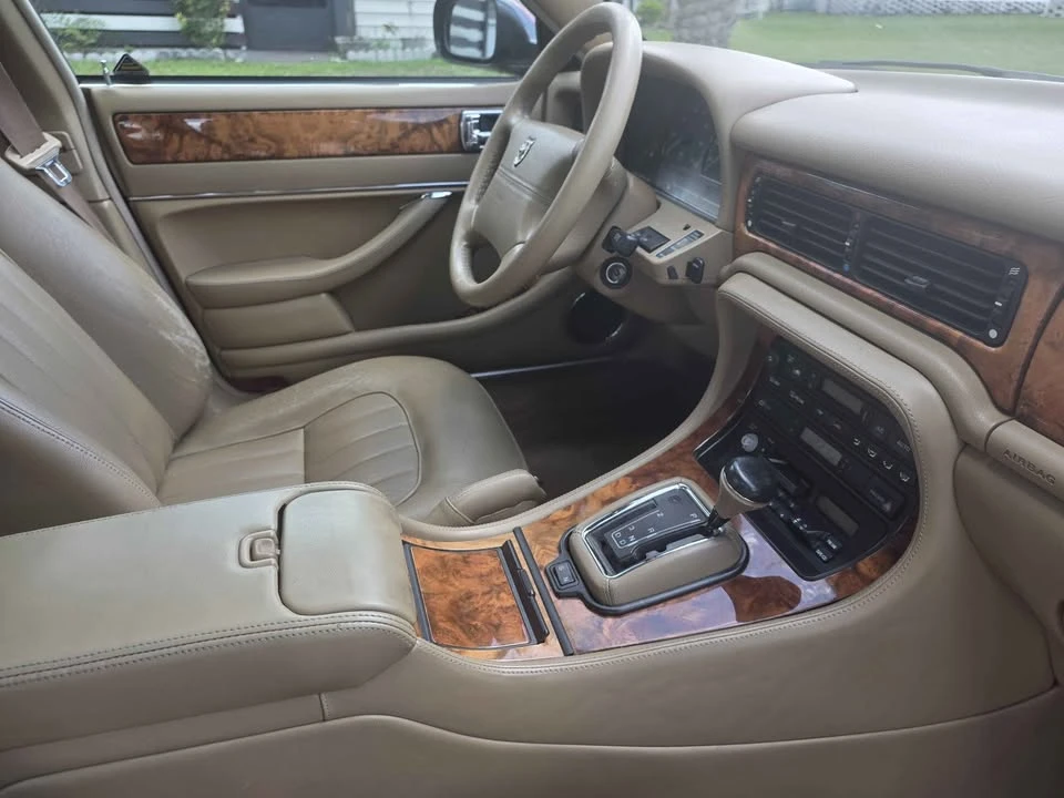1996 Jaguar X300 XJ - Image 9 of 19