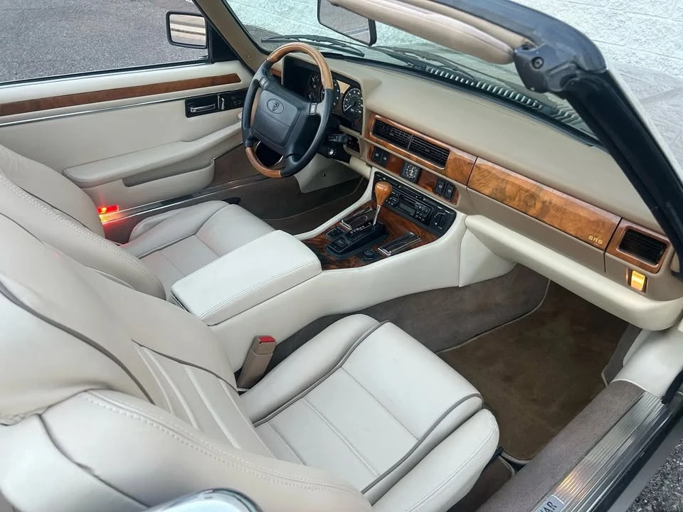 1996 Jaguar X300 XJ - Image 15 of 20