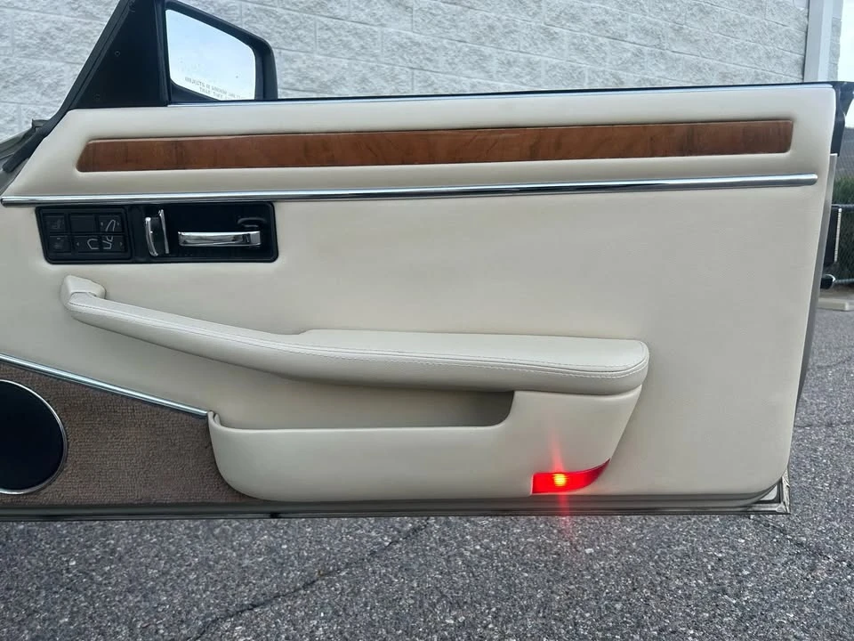 1996 Jaguar X300 XJ - Image 14 of 20