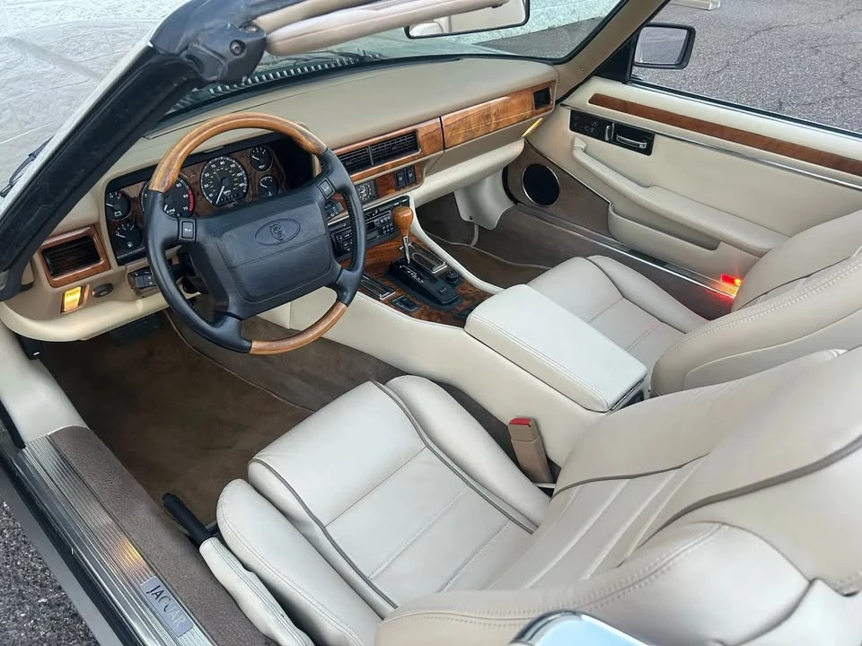 1996 Jaguar X300 XJ - Image 12 of 20