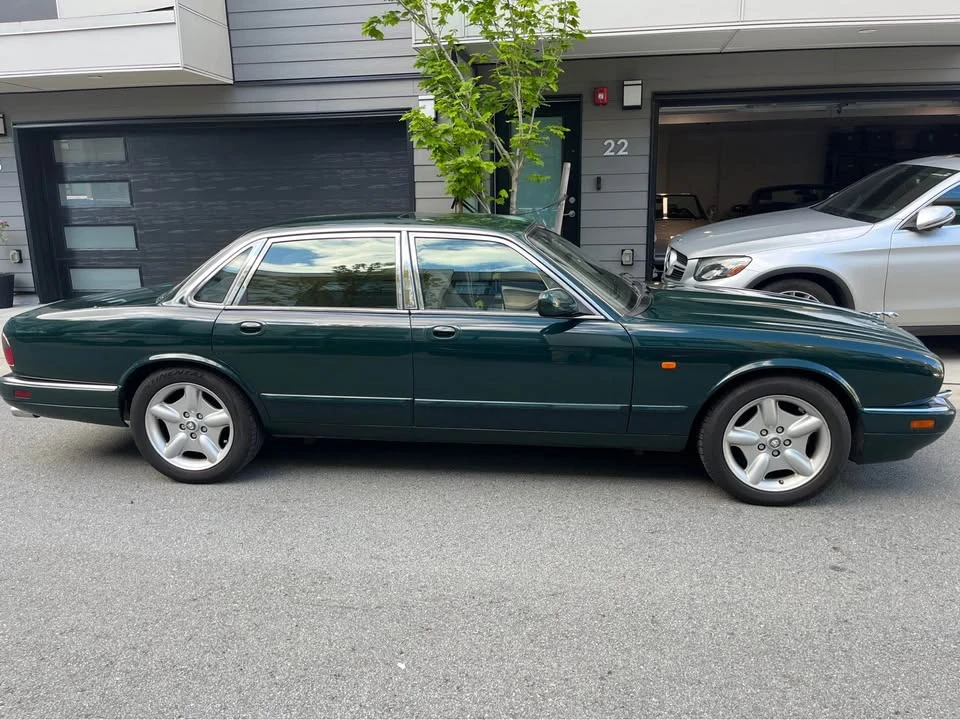 1996 Jaguar X300 XJ - Image 10 of 11