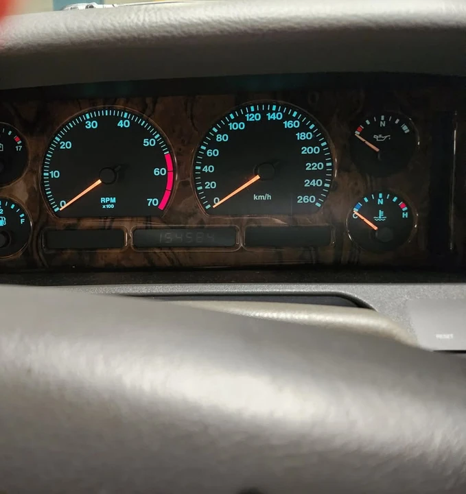 1996 Jaguar X300 XJ - Image 10 of 10