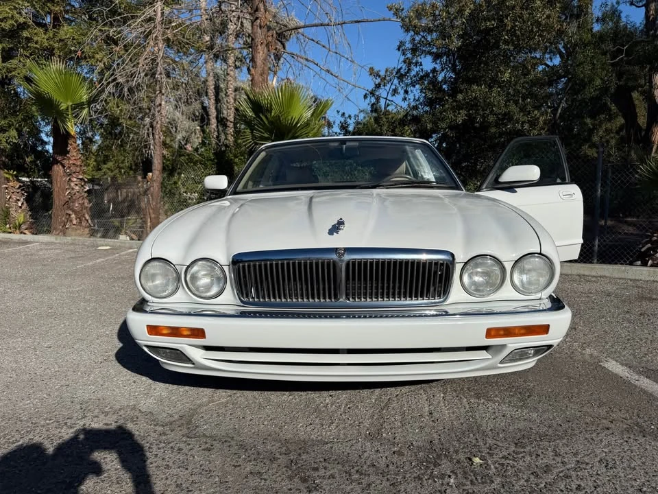 1996 Jaguar X300 XJ - Image 1 of 11
