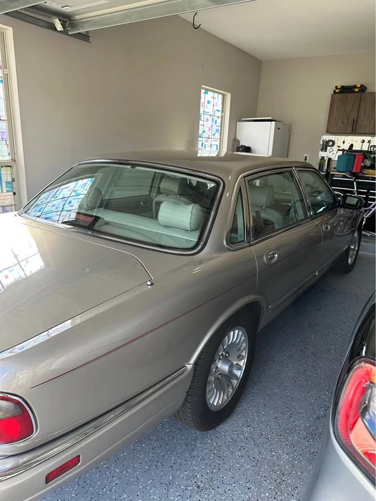 1996 Jaguar X300 XJ - Image 3 of 7