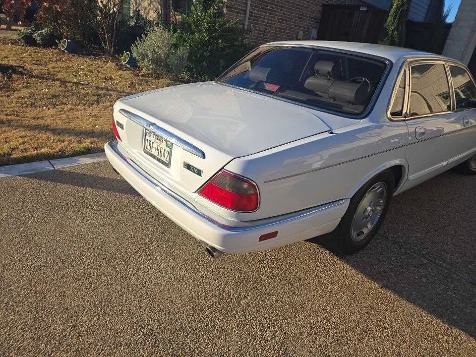 1996 Jaguar X300 XJ - Image 8 of 20