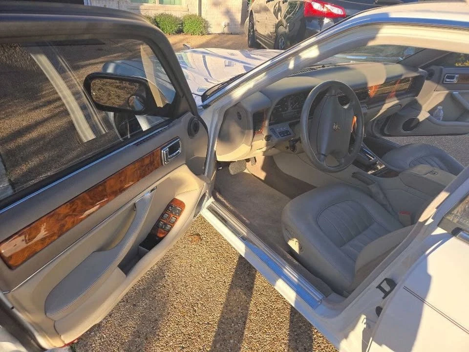 1996 Jaguar X300 XJ - Image 18 of 20