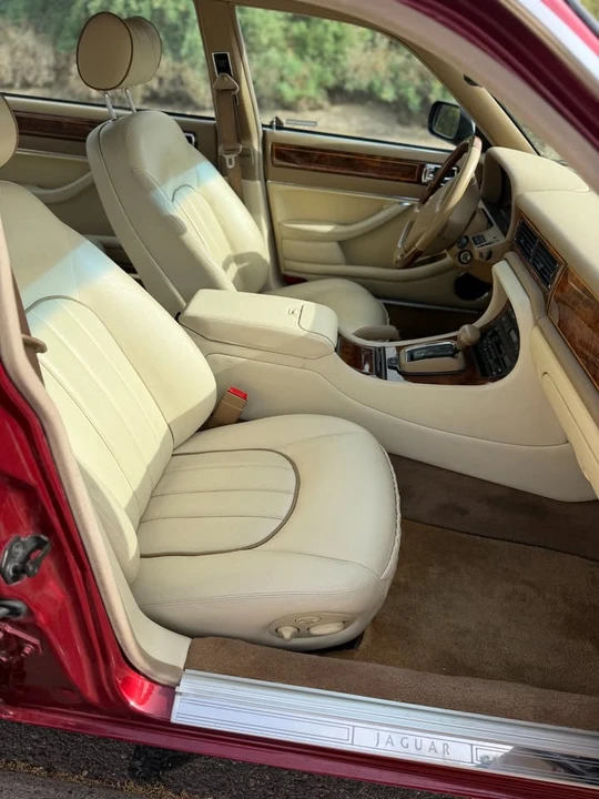 1996 Jaguar X300 XJ - Image 8 of 14