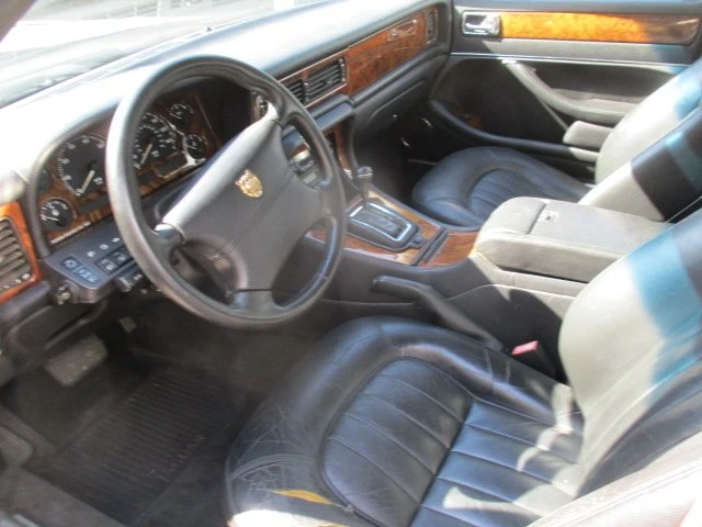 1996 Jaguar X300 XJ - Image 8 of 20