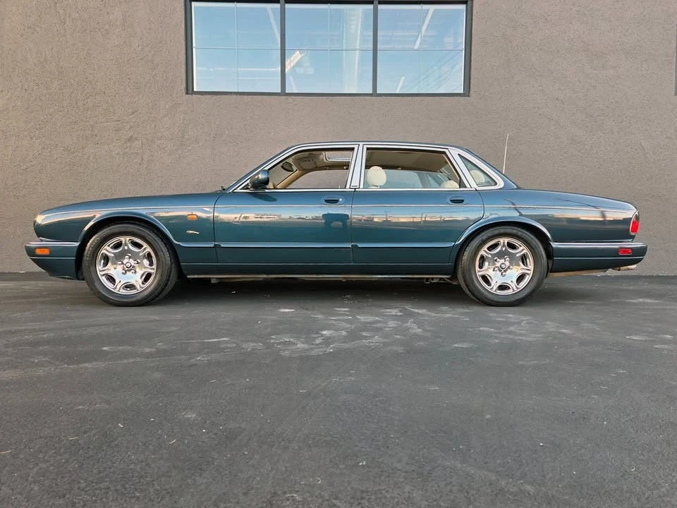 1996 Jaguar X300 XJ - Image 3 of 19